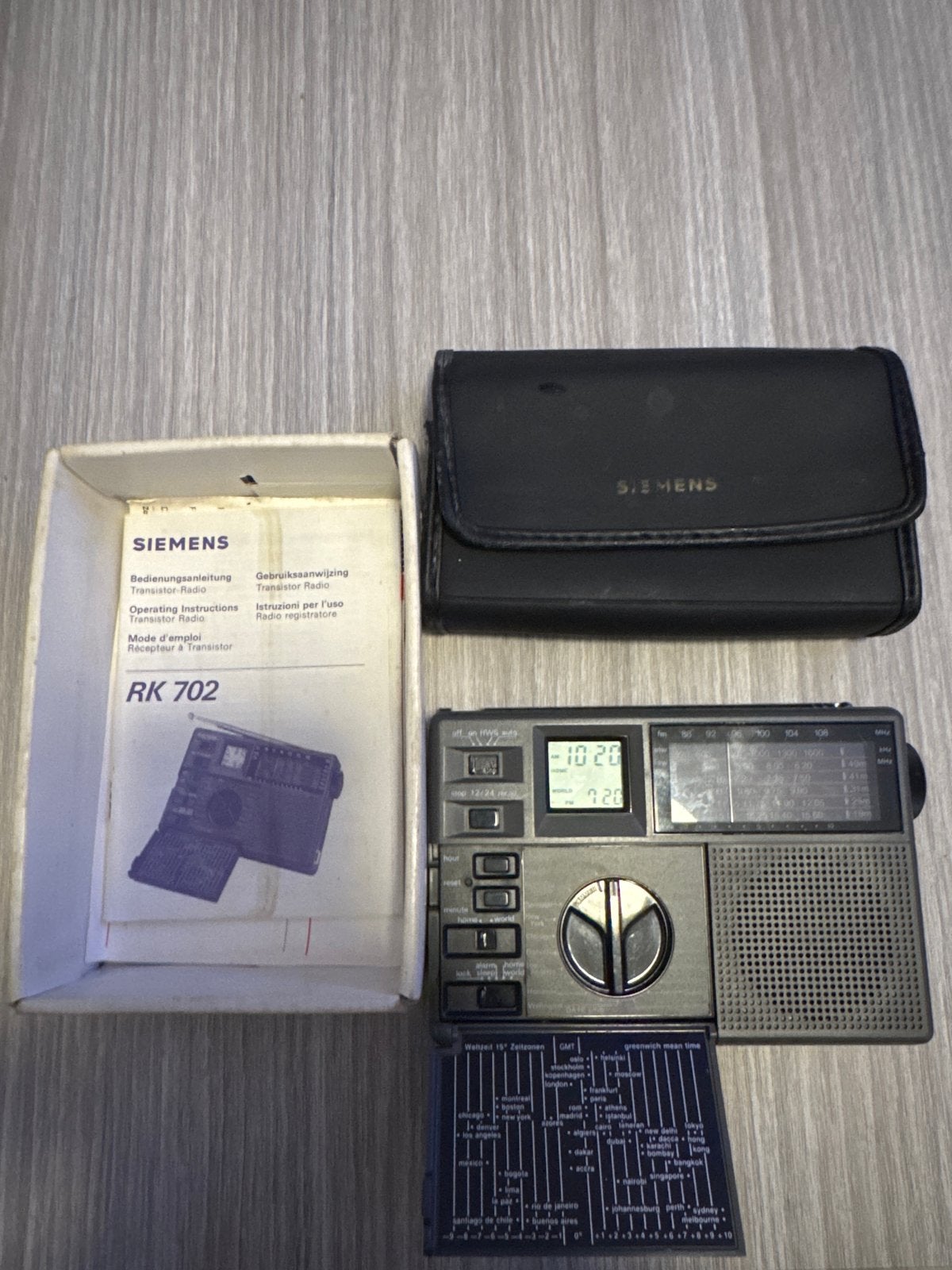 Siemens RK 702 Transistorradio met Wereldontvanger, Audio, Tv en Foto, Ophalen of Verzenden, Gebruikt, Wereldontvanger