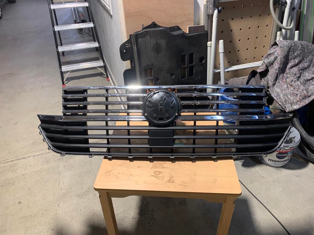 Vw T6.1 grill, Auto-onderdelen, Gebruikt, Ophalen of Verzenden, Bumper, Volkswagen