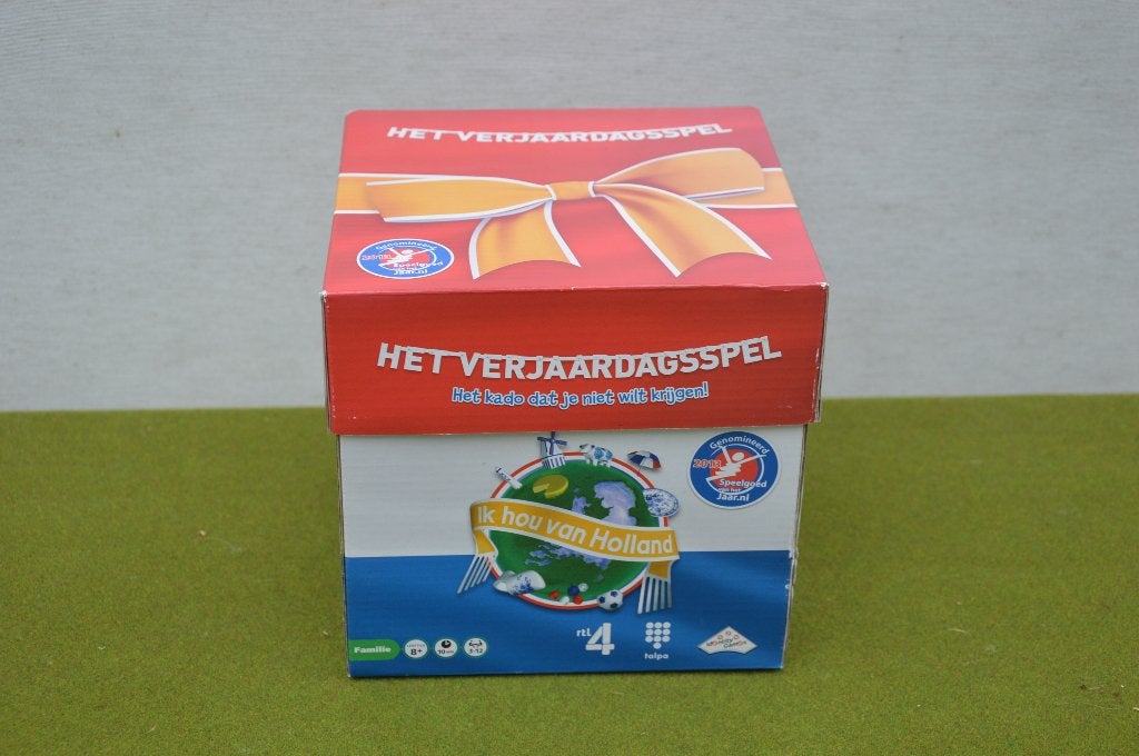Ik Hou Van Holland Verjaardagsspel met de bom en de tulp!, Vijf spelers of meer, Ophalen of Verzenden, Gebruikt, RTL 4