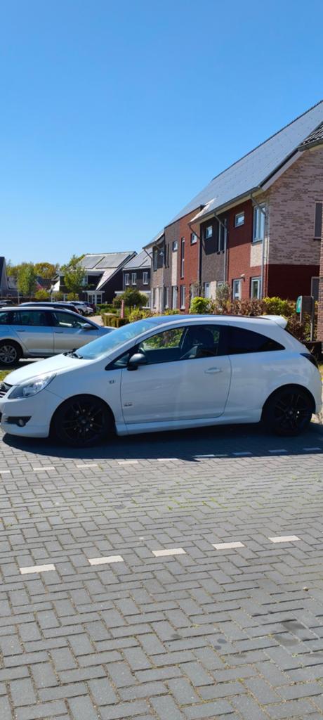 Te koop: Unieke Opel Corsa 1.4 Color Edition (OPC-pakket), Auto's, Voorwielaandrijving, Zwart, 4 cilinders, Alcantara