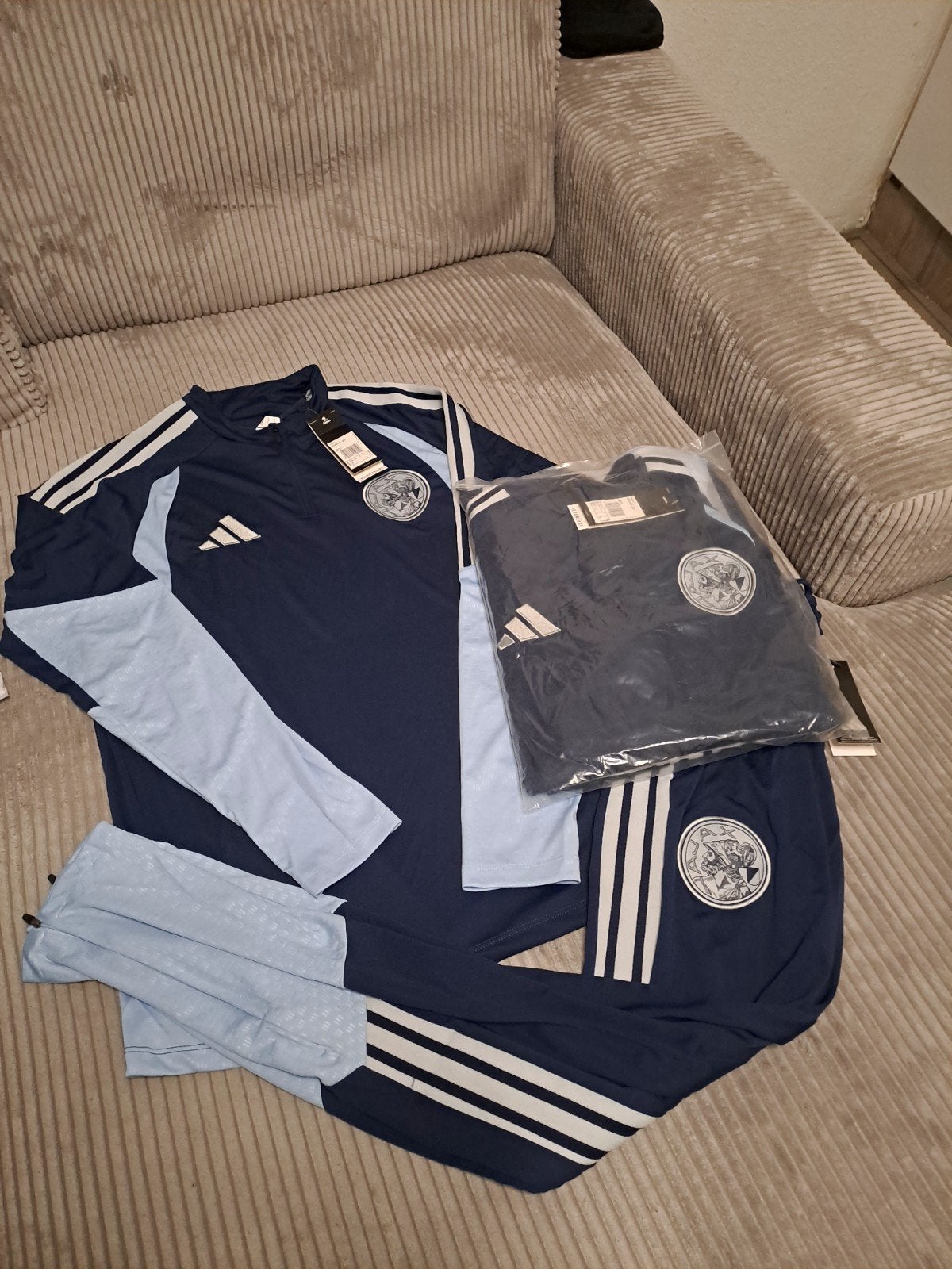 Ajax Trainingspakken 26/27 Nieuw! XL en XXL, Groter dan maat XL, Ophalen of Verzenden, Nieuw, Shirt