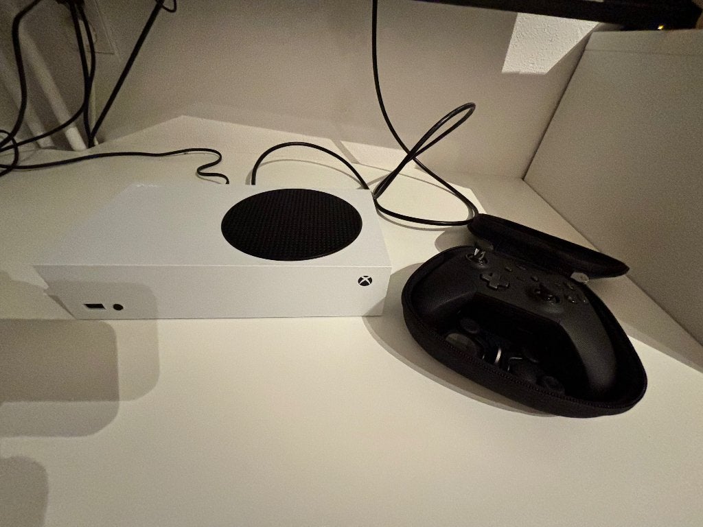 Foto 3 van Xbox series S met Elite controller
