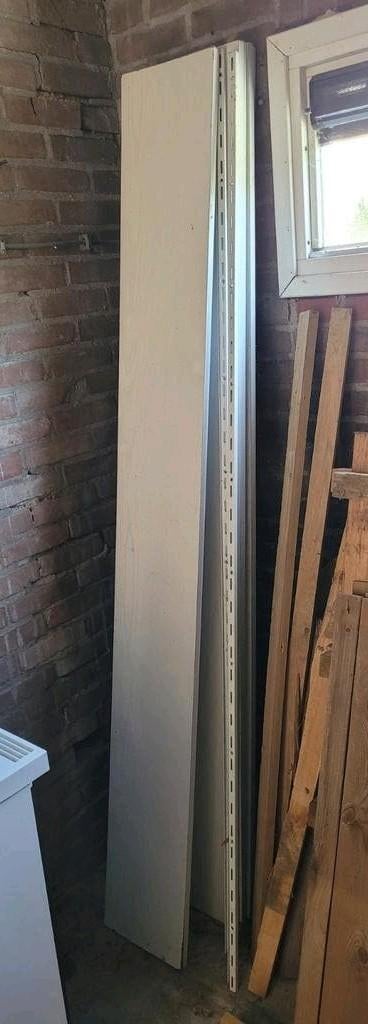 Witte planken met wandbevestiging - compleet systeem, Huis en Inrichting, Woonaccessoires | Wandplanken en Boekenplanken, Ophalen