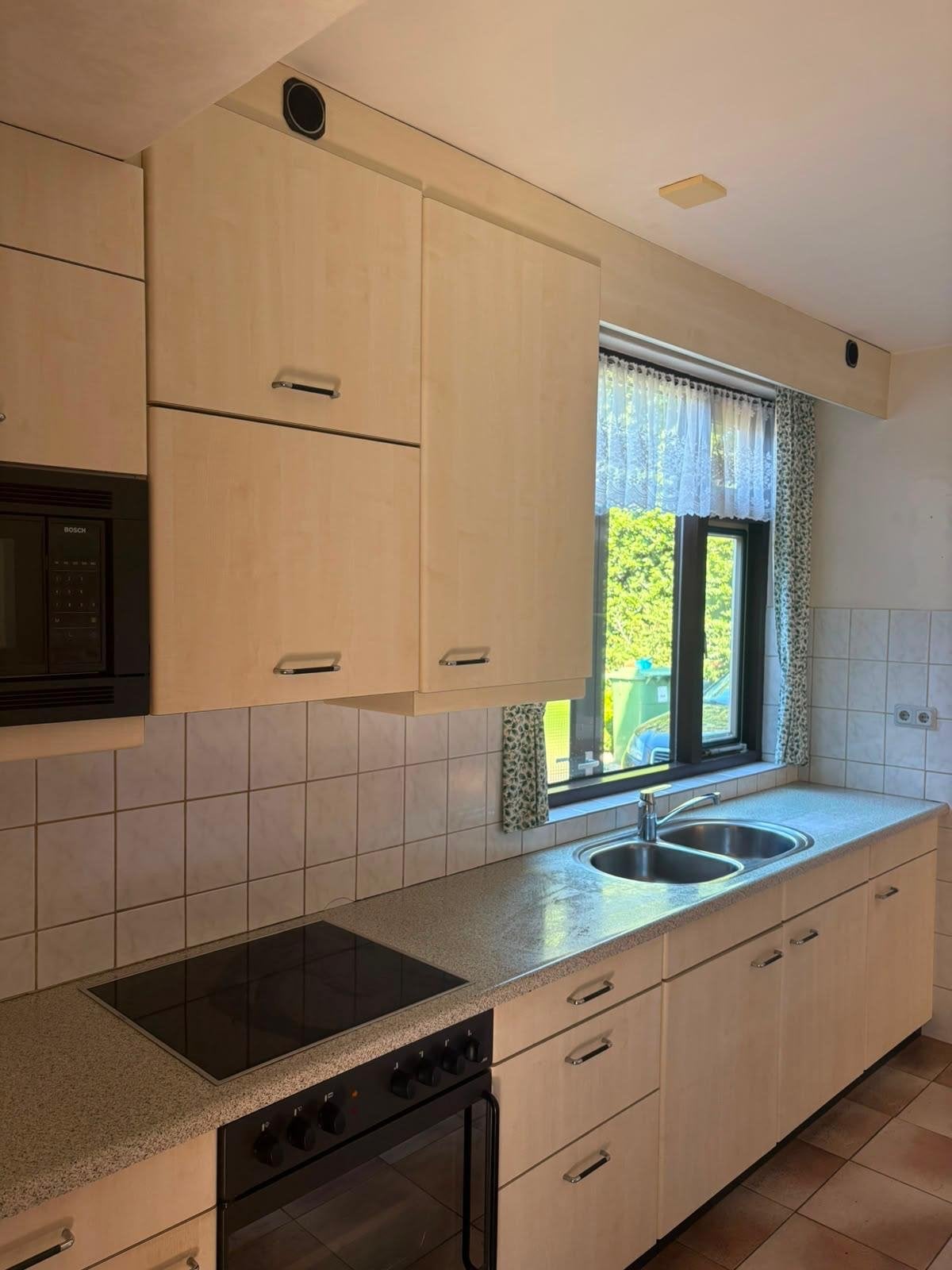 Complete keuken, Huis en Inrichting, Keuken | Complete keukens, Ophalen, Zo goed als nieuw, Wit, Hoekkeuken
