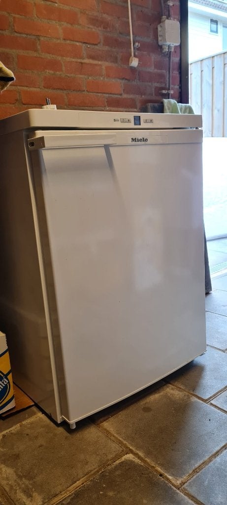 Miele tafelmodel vriezer, Zo goed als nieuw, Ophalen, Vrieskast, 85 tot 120 cm