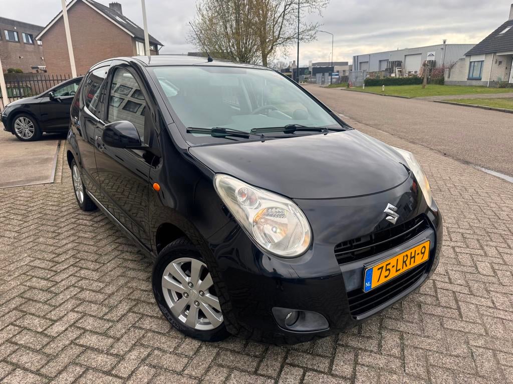 Suzuki Alto 1.0 Exclusive Airco,Toerenteller,Nieuwe APK, Auto's, Suzuki, Voorwielaandrijving, Euro 5, Gebruikt, 200 kg
