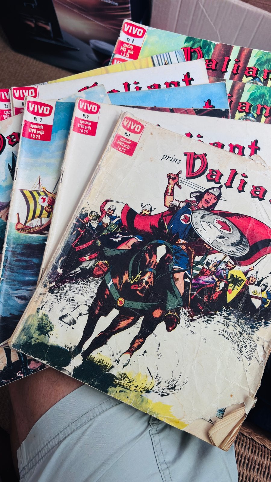 Oude Gelezen Prins Valiant Strips - Vivo Uitgave, Boeken, Meerdere stripboeken, Ophalen of Verzenden, Gelezen