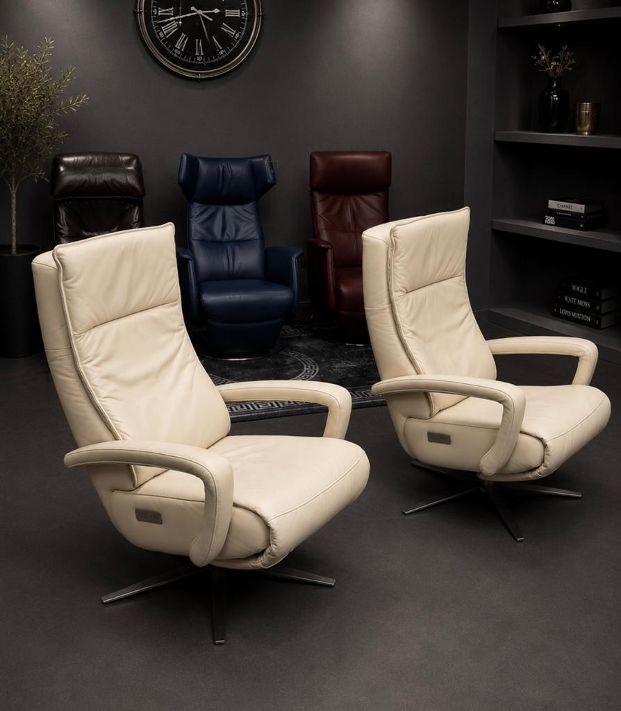 Relax stoelen 2 STUKS MUSTERING ! Met ACCU in KalfsLeder, Ophalen of Verzenden, Zo goed als nieuw, 75 tot 100 cm, 50 tot 75 cm