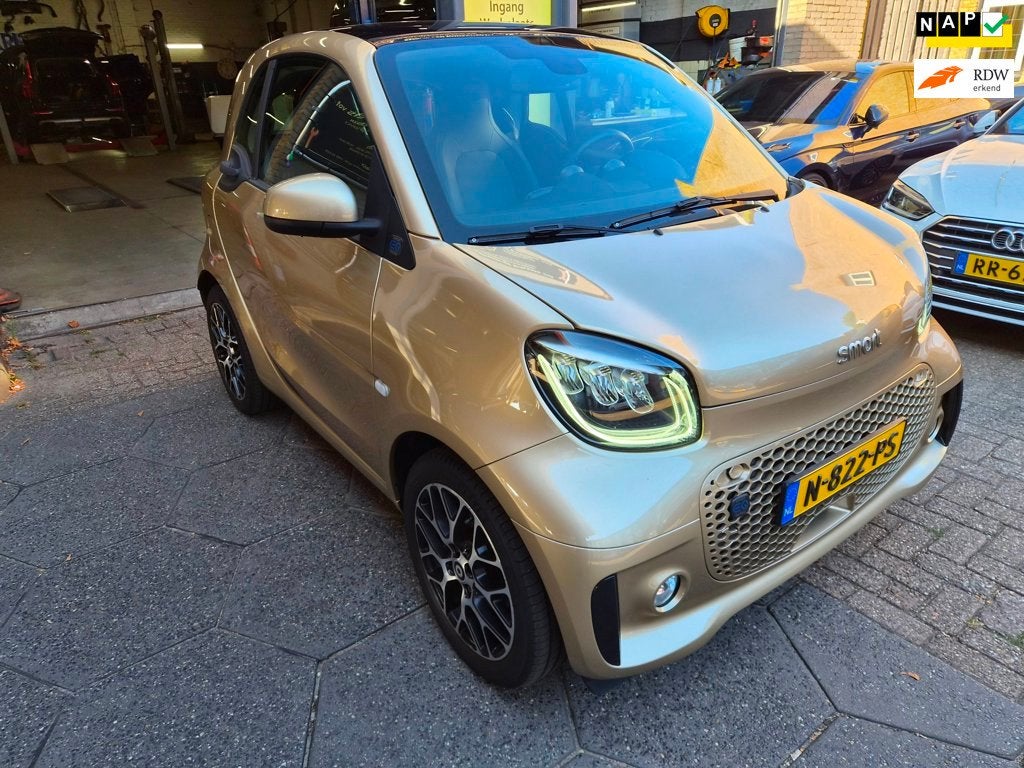 Smart Fortwo EQ Comfort PLUS 18 kWh, Auto's, Smart, Automaat, 132 km, Elektrisch, Grijs