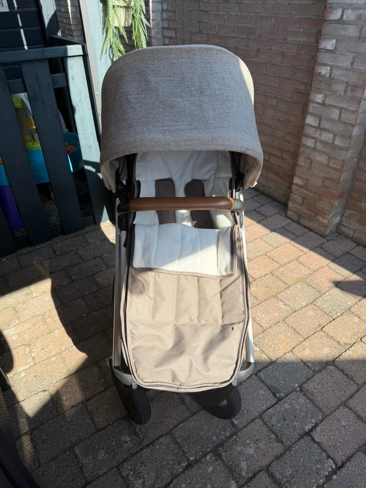 Mooie Dubatti kinderwagen, Kinderen en Baby's, Kinderwagens en Combinaties, Ophalen of Verzenden, Zo goed als nieuw, Overige merken