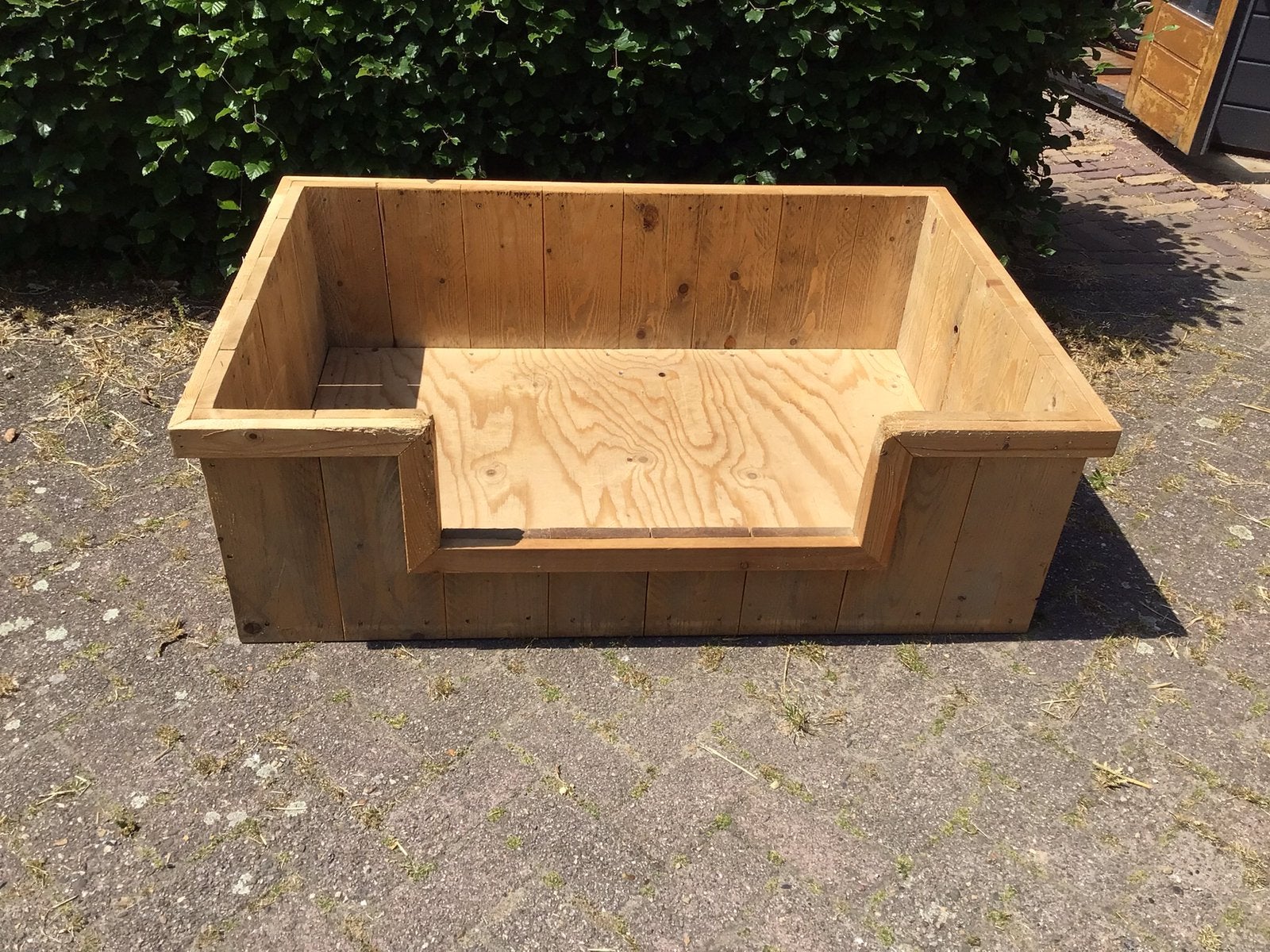 2x houten hondenmand en eet/drinkbak, Dieren en Toebehoren, Ophalen, Gebruikt, Overige