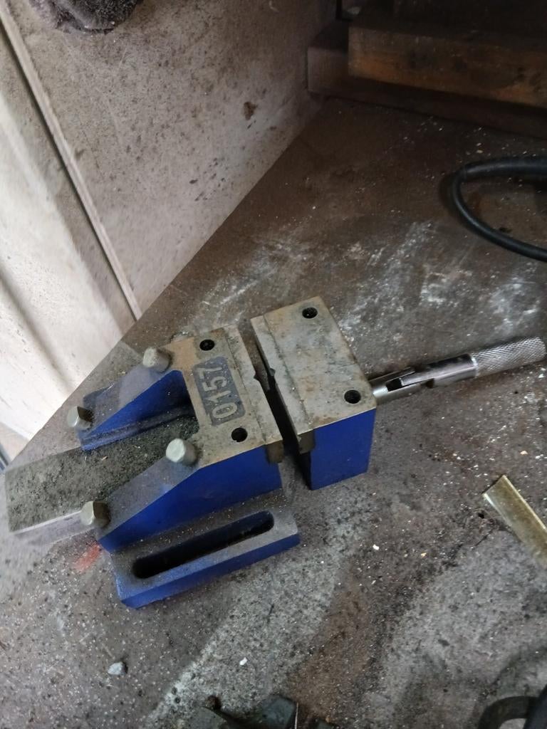 Bank schroeven 1x nieuw in doos 75mm, Doe-het-zelf en Verbouw, Draaibanken, Ophalen, Gebruikt