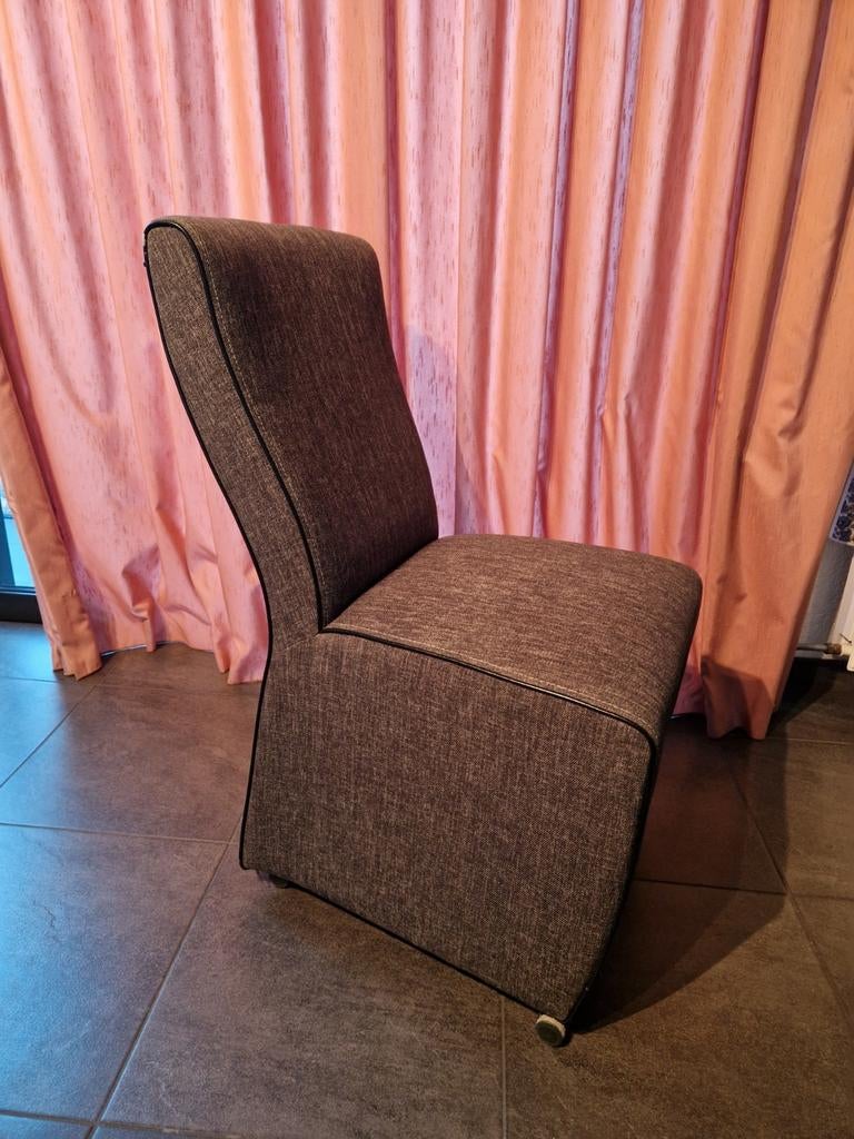 Eetkamerstoelen, Ophalen of Verzenden, Zo goed als nieuw, Minder dan 75 cm, 50 tot 75 cm