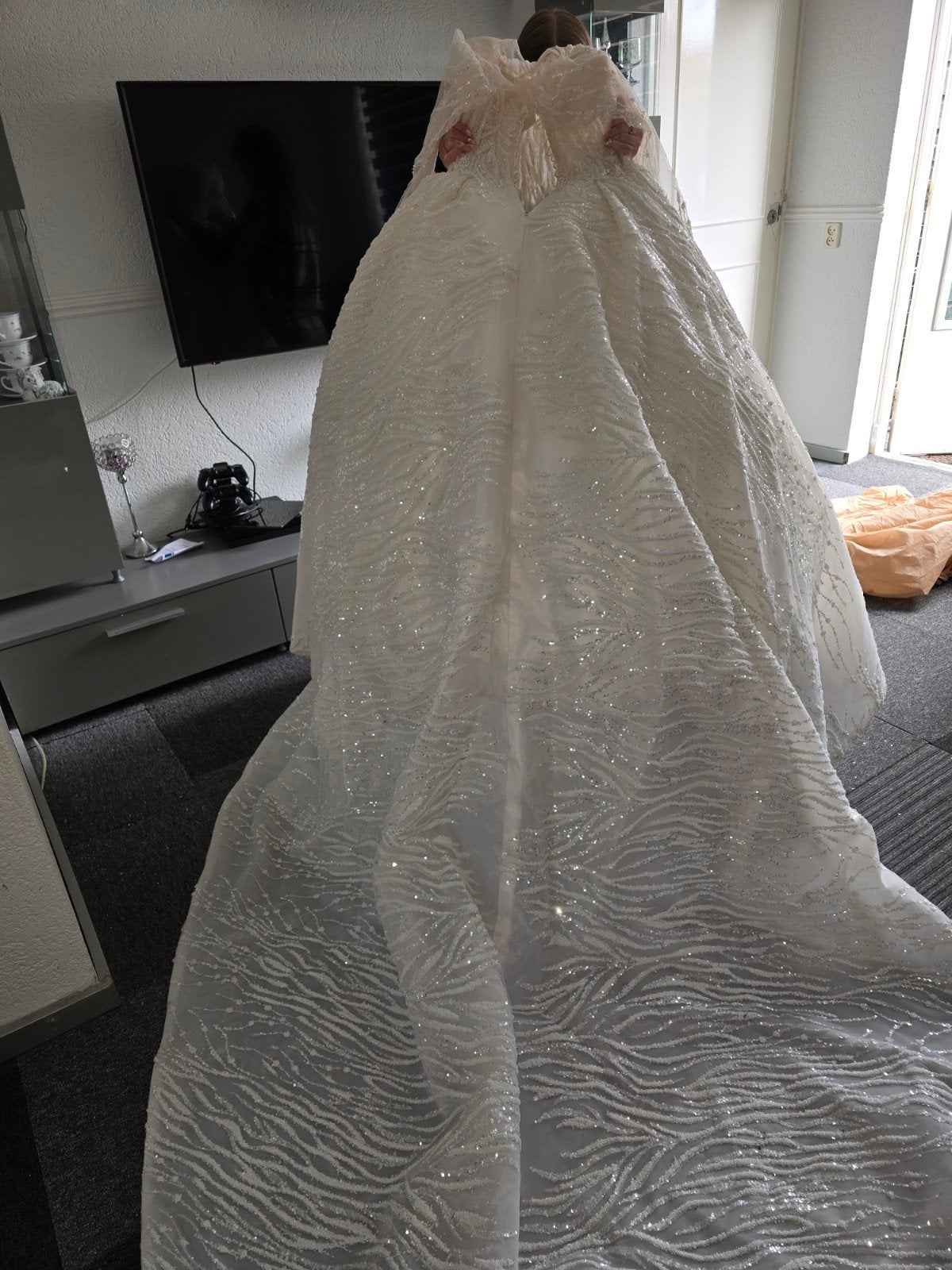Prachtige trouwjurk maat 38 (M) - Nooit gedragen, Kleding | Dames, Trouwkleding en Trouwaccessoires, Ophalen of Verzenden