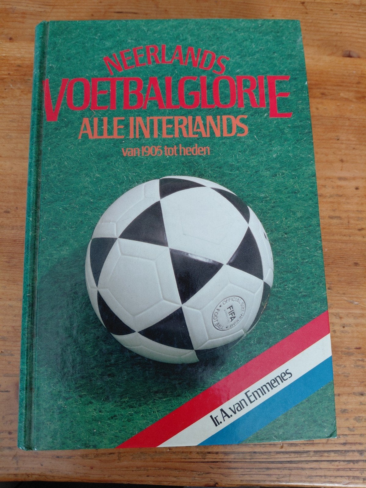 Neerlands Voetbalglorie Alle interlands, Ophalen of Verzenden, Balsport