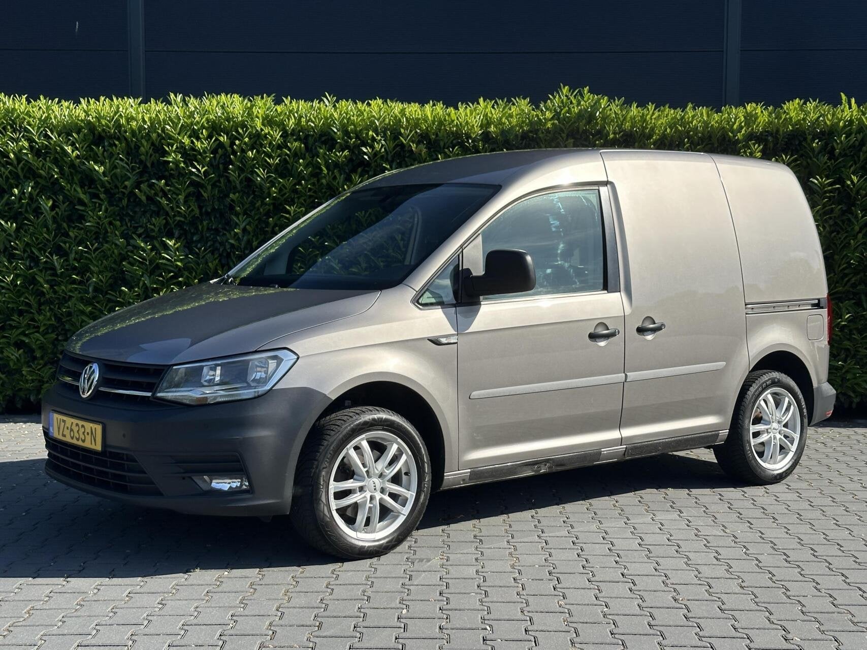 Volkswagen Caddy Bestel 1.4 TSI AUTOMAAT L1H1 ROLSTOELLIFT,, Auto's, Bestelauto's, Automaat, Gebruikt, Euro 6, 4 cilinders