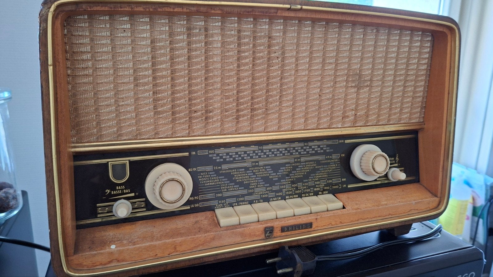 Retro radio Philips, Ophalen