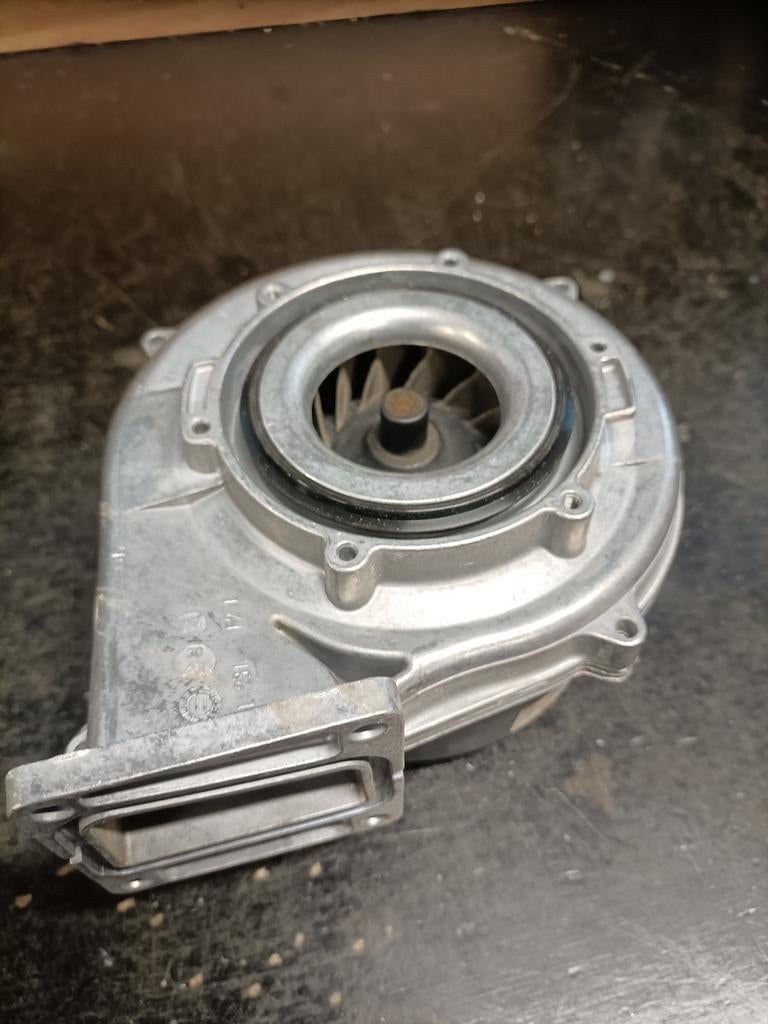 Ventilator bosch / nefit cv ketel, Witgoed en Apparatuur, Luchtbehandelingsapparatuur, Gebruikt, Luchtbehandeling-accessoire, Ophalen of Verzenden