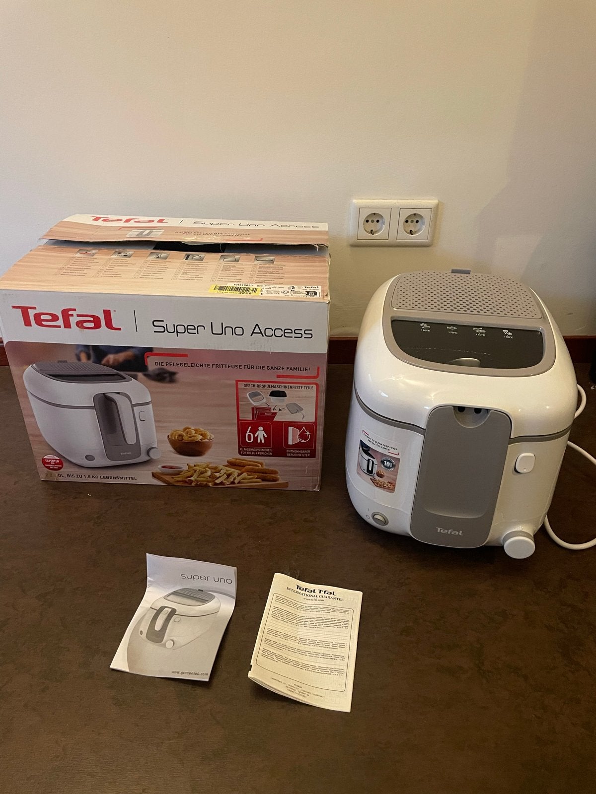 Tefal Super Uno Access Friteuse, 2 tot 3 liter, Ophalen of Verzenden, Zo goed als nieuw, Uitneembare binnenpan