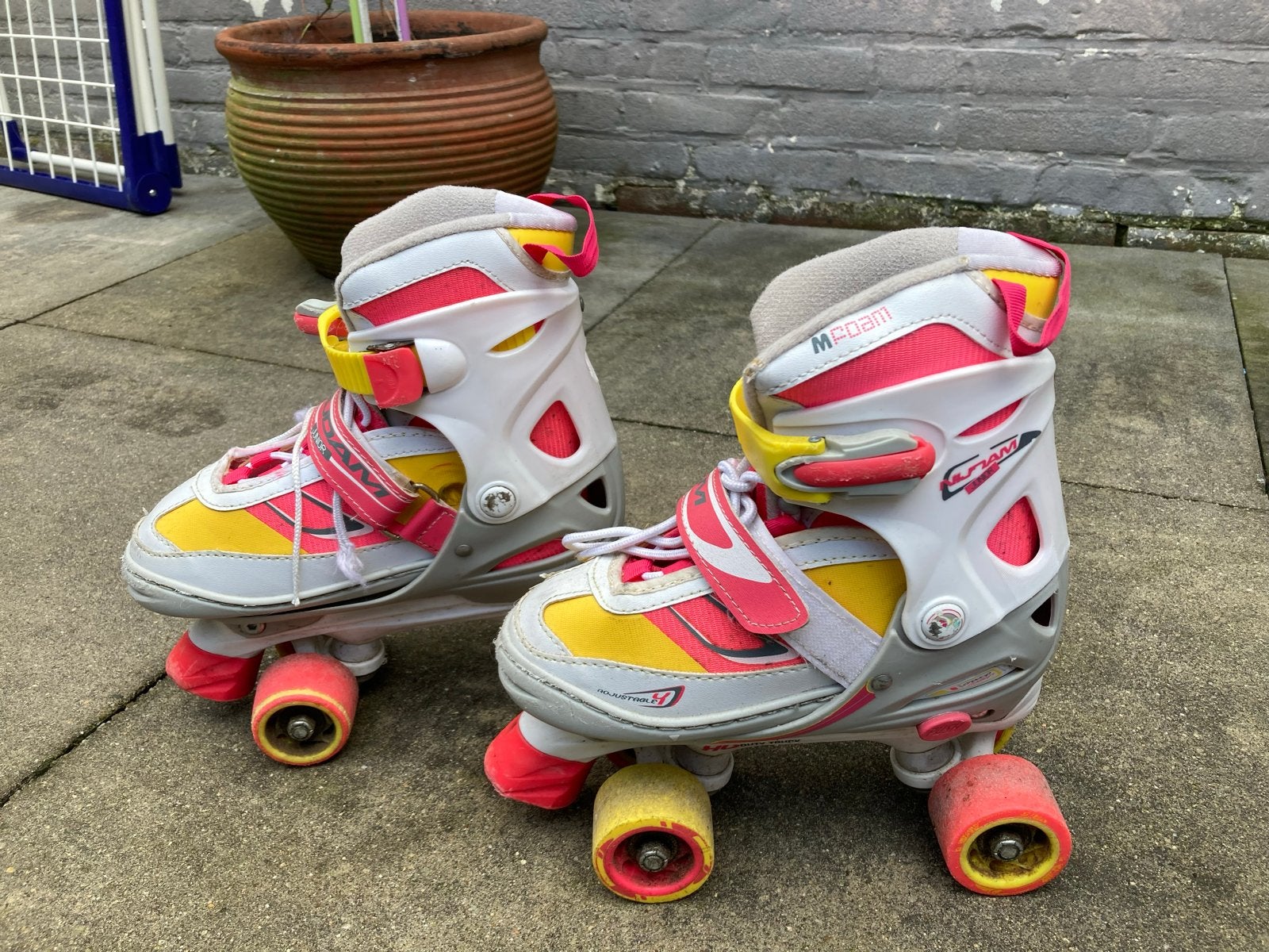 Nijdam Junior rolschaatsen met beschermset, maat 34-37, Kinderen en Baby's, Ophalen, Verstelbaar, Gebruikt, Kinderen