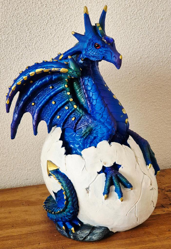 Prachtig blauwe draken beeldje Nemesis, Verzamelen, Beelden en Beeldjes, Ophalen of Verzenden, Zo goed als nieuw, Fantasy