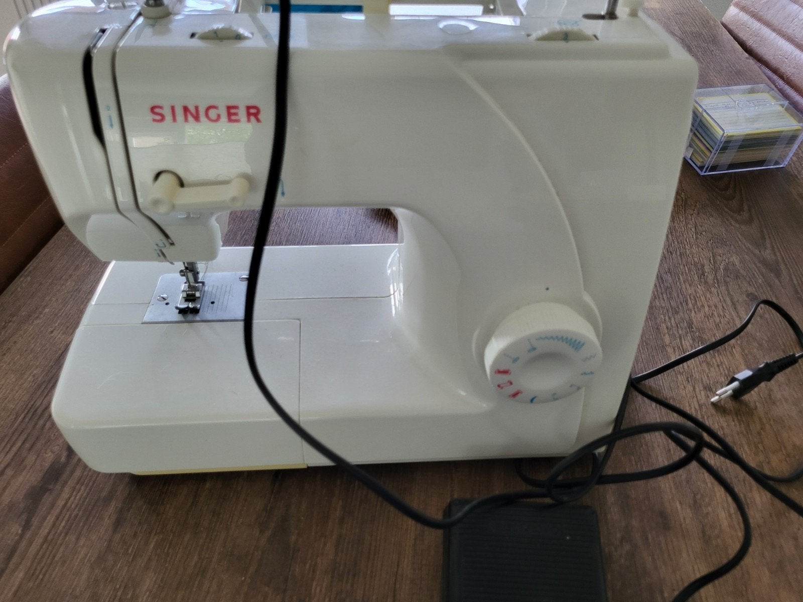 Singer Naaimachine Model 1507 met voetpedaal en stekker, Ophalen of Verzenden, Naaimachine, Singer
