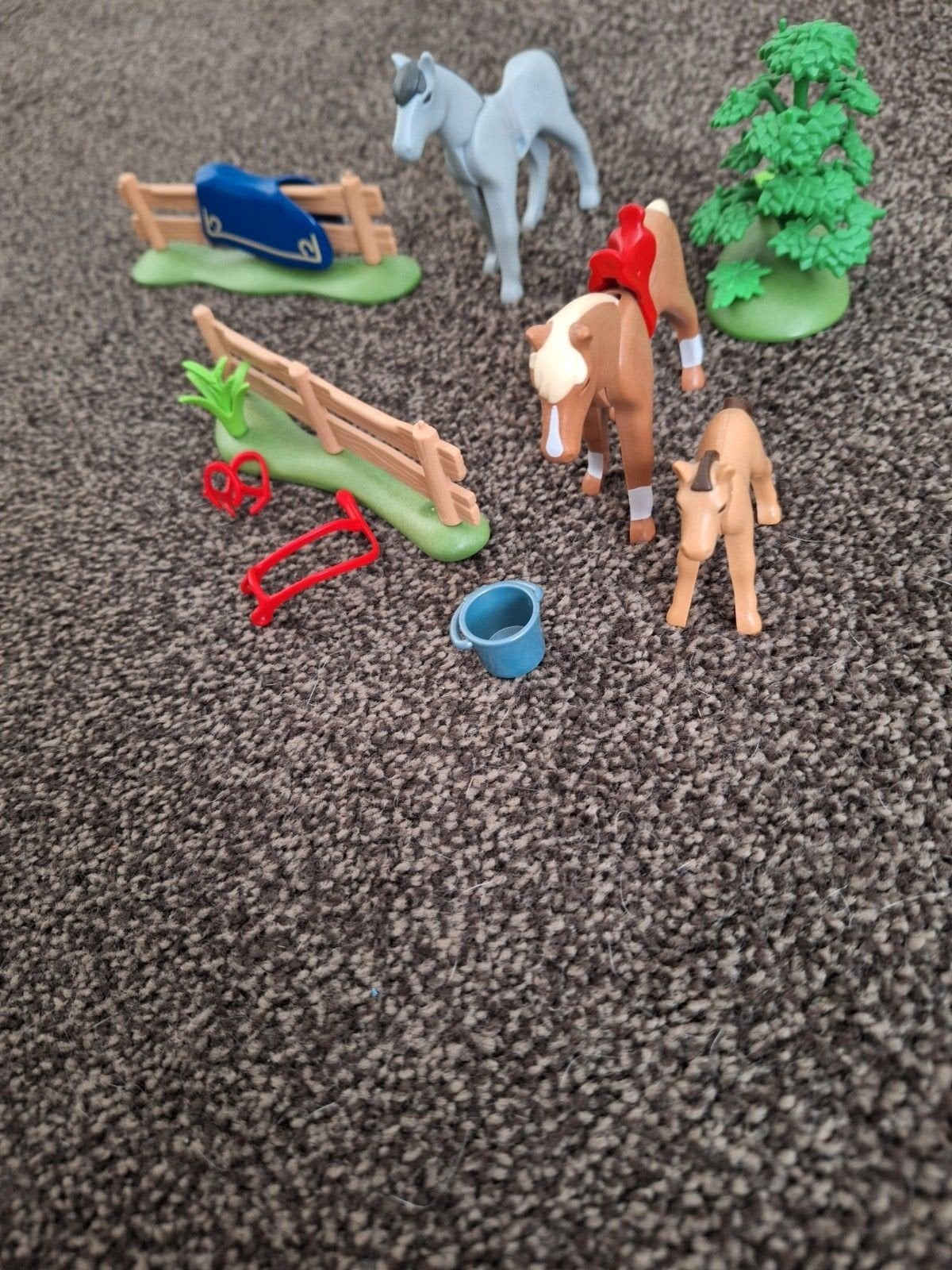 Playmobil paarden familie, Ophalen of Verzenden, Zo goed als nieuw, Complete set