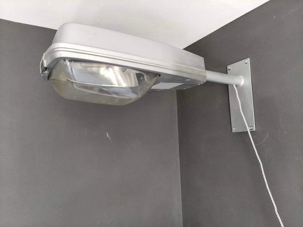 Unieke Philips straatlamp omgebouwd tot interieurlamp, Ophalen of Verzenden, Gebruikt, Industrieel, Modern, Uniek