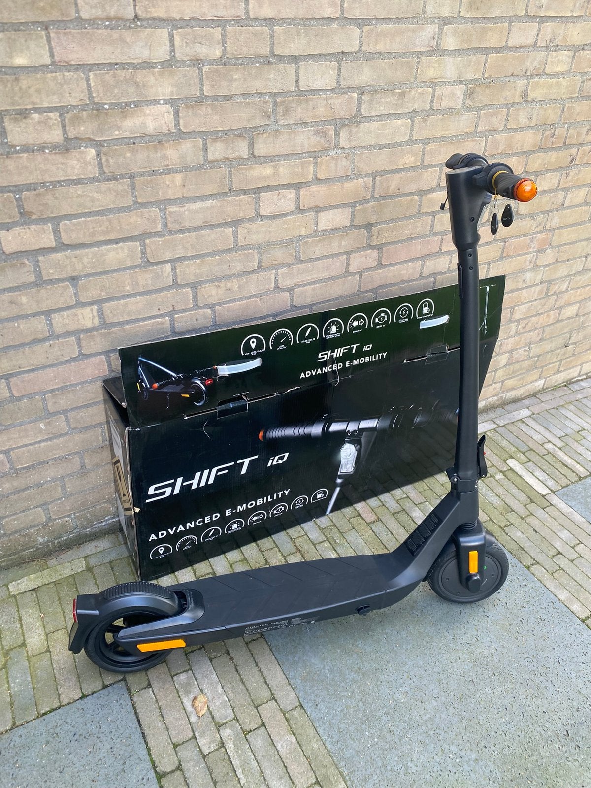 Foto 4 van Nieuwe elektrische step met knipperlichten