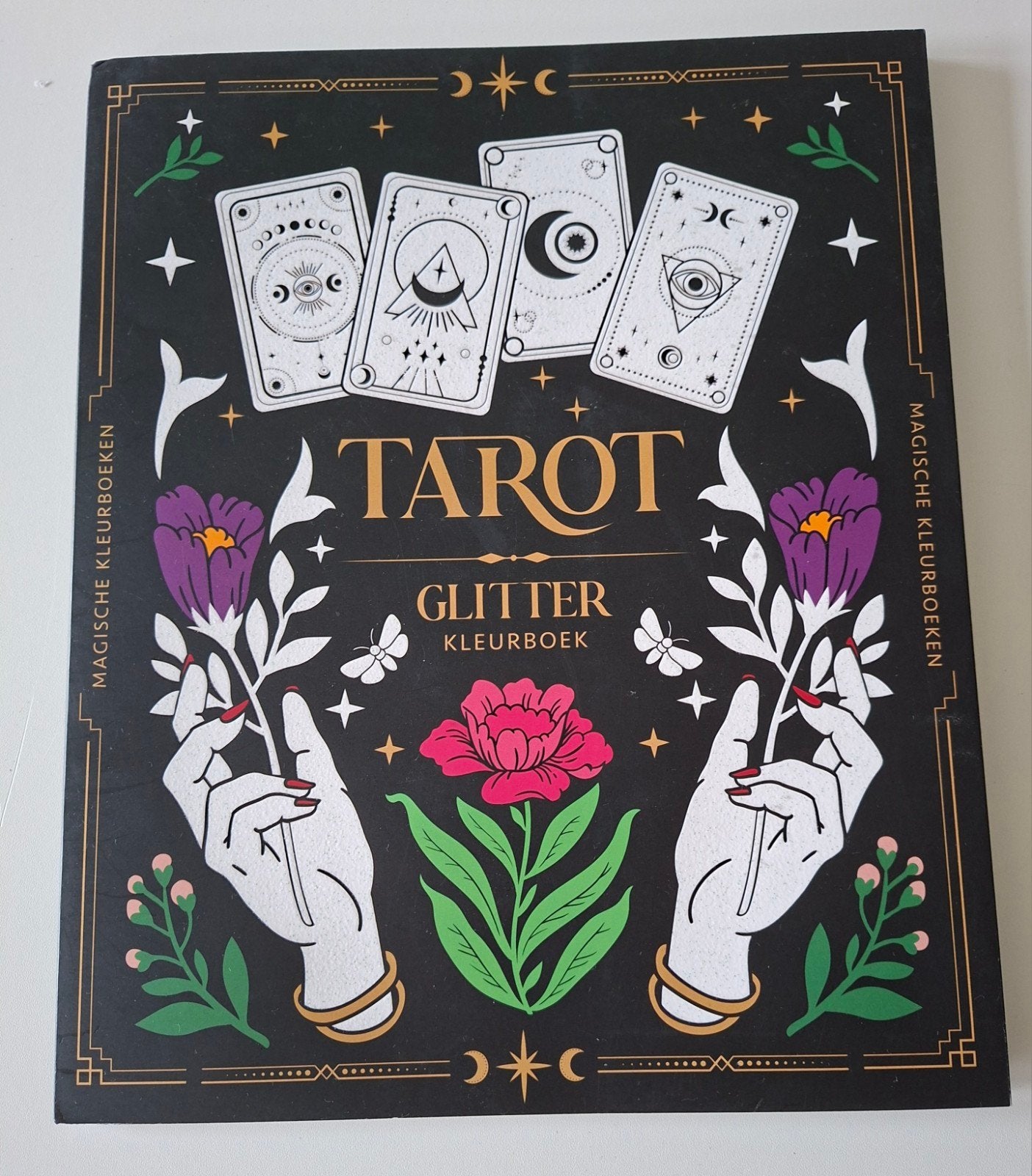 Magisch glitterkleurboek - Tarot., Ophalen of Verzenden, Nieuw, Boek of Gids