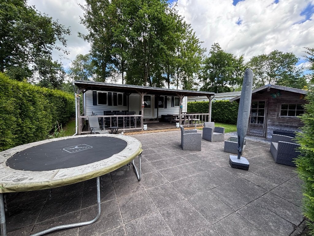 Verkoop stacaravan 358 - Friesland vakantiepark Bergumermeer, Caravans en Kamperen, Stacaravans, Tot en met 6