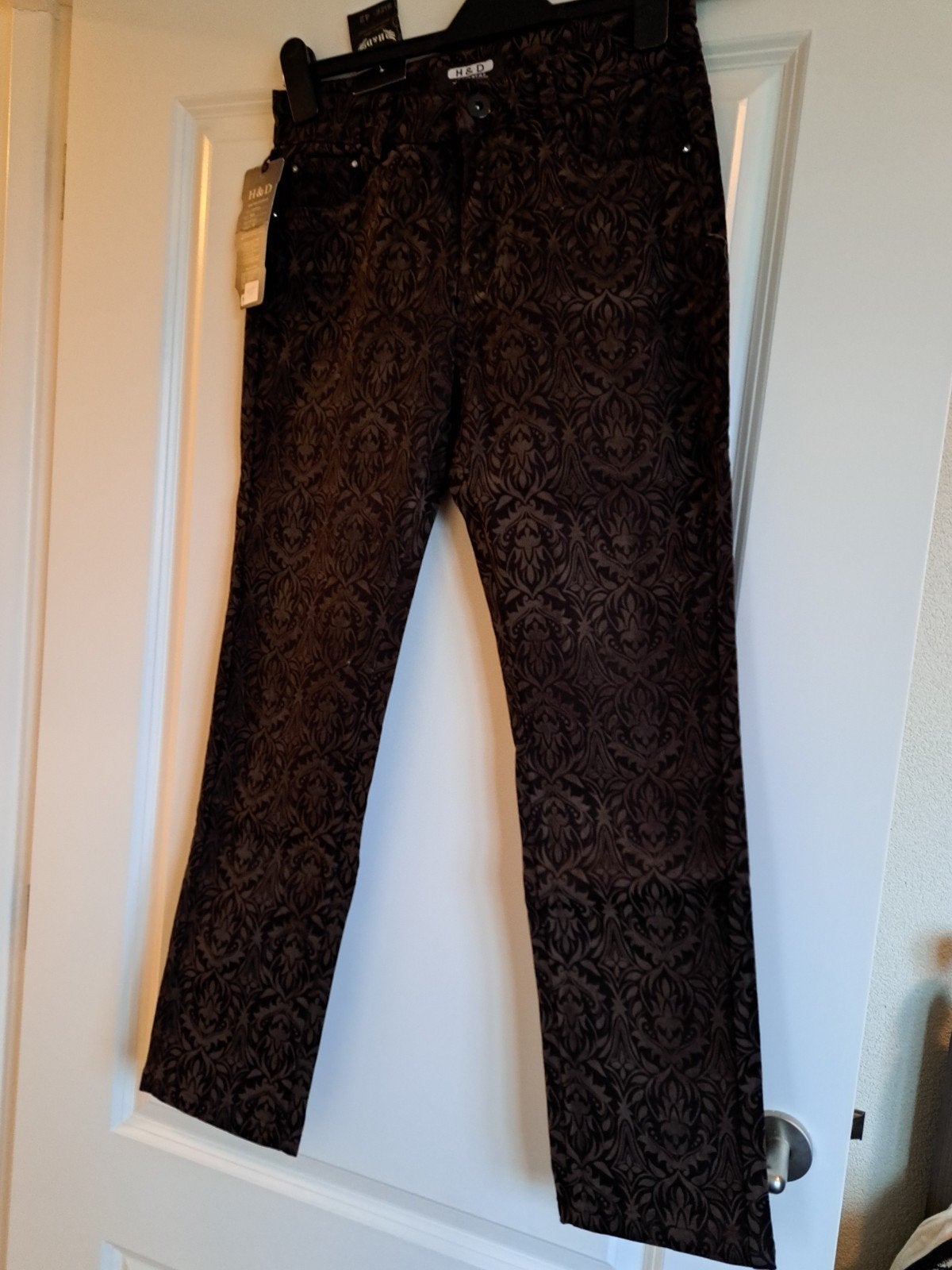 BROEK NIEUW MAAT 42 MET MOTIEF MERK H&D, Bruin, Maat 42/44 (L), Nieuw, Ophalen of Verzenden