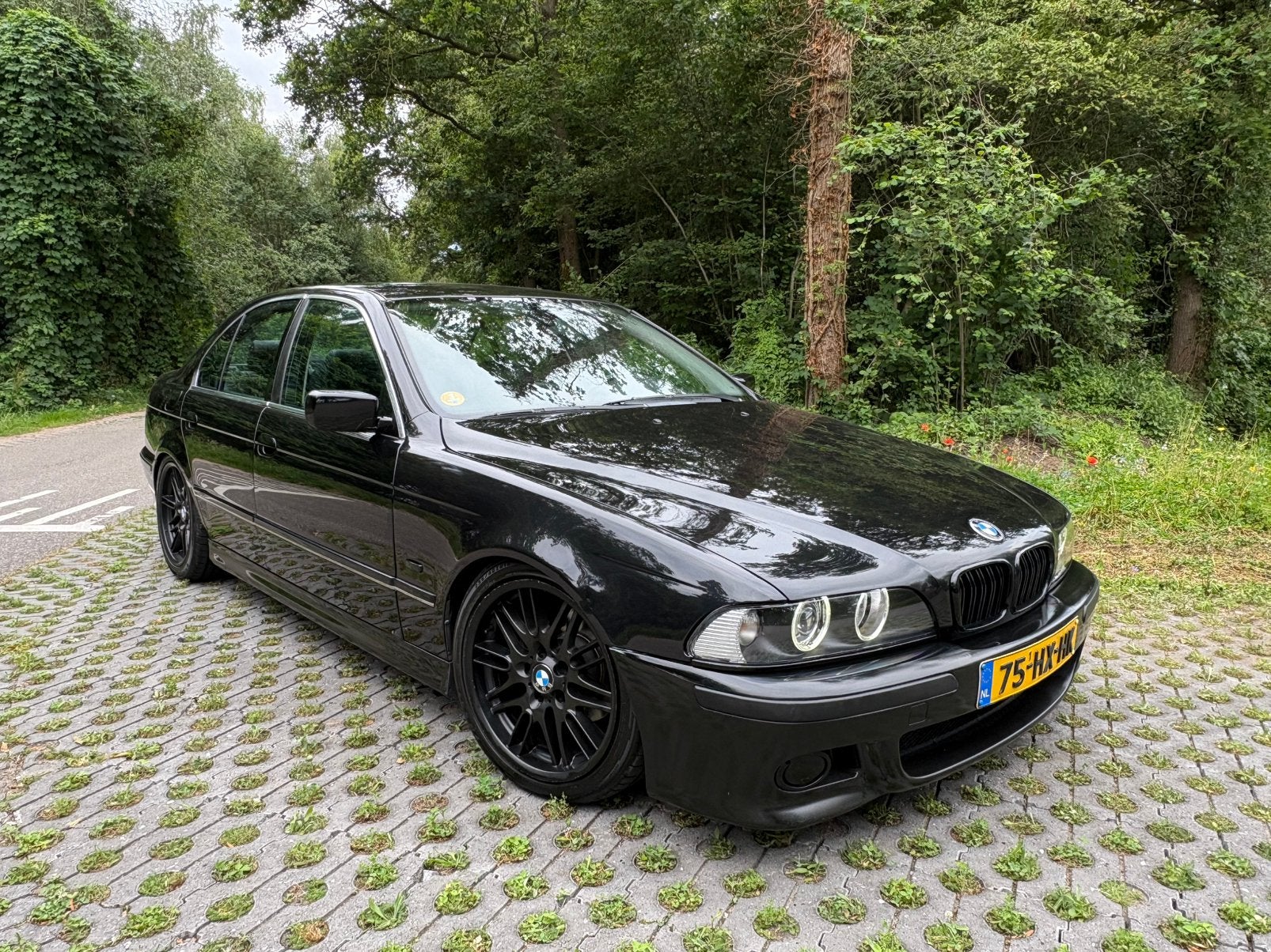 BMW 520i E39 2.2 6-Cilinder Automaat | Cruise | Airco, Achterwielaandrijving, Zwart, Zwart, 170 pk
