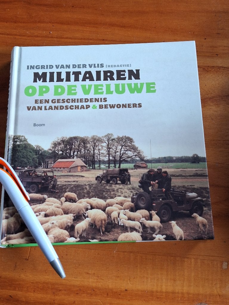 Militairen op de Veluwe, Ophalen of Verzenden, Tweede Wereldoorlog, Zo goed als nieuw, Overige onderwerpen