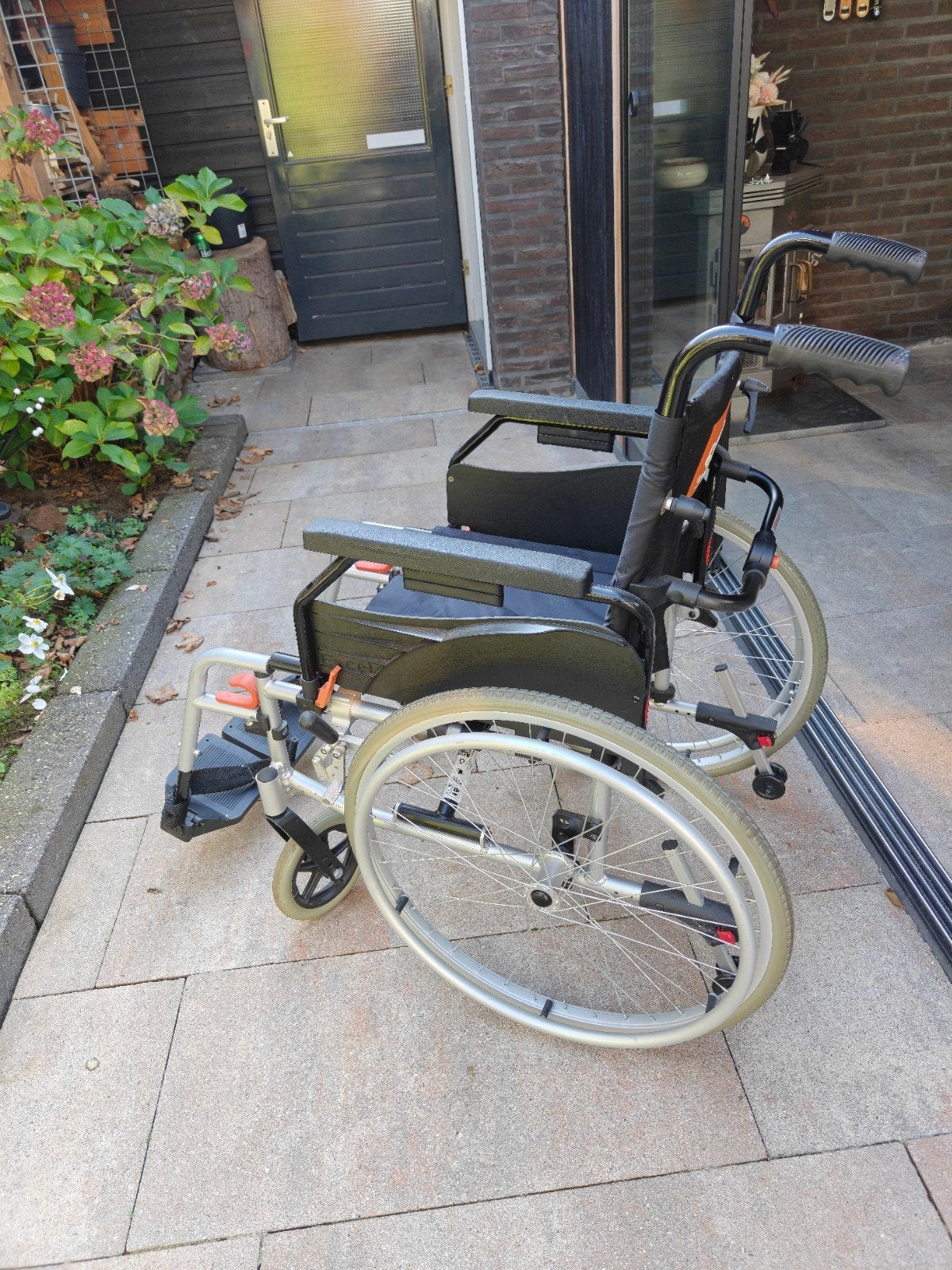 Excel Rolstoel -  ZGAN voor €175, Ophalen, Inklapbaar, Zo goed als nieuw, Duwrolstoel