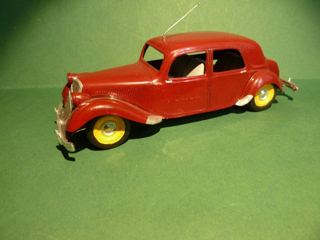 CITROËN TRACTION:  PLASTIC BOUWPAKKET + ""MINT"", Ophalen of Verzenden, Nieuw, Auto