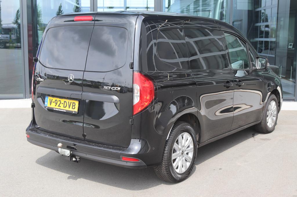 Mercedes-Benz Citan 110 CDI Aut. L1 Pro |AIRCO/CAMERA/CRUISE, Auto's, Bestelauto's, Stof, Gebruikt, 4 cilinders, Zwart