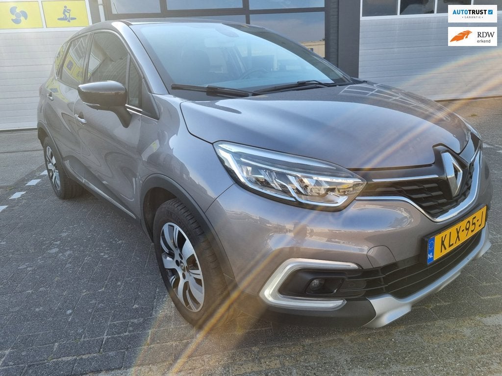 Renault CAPTUR 0.9 TCe Intens, Voorwielaandrijving, 898 cc, Gebruikt, Euro 6