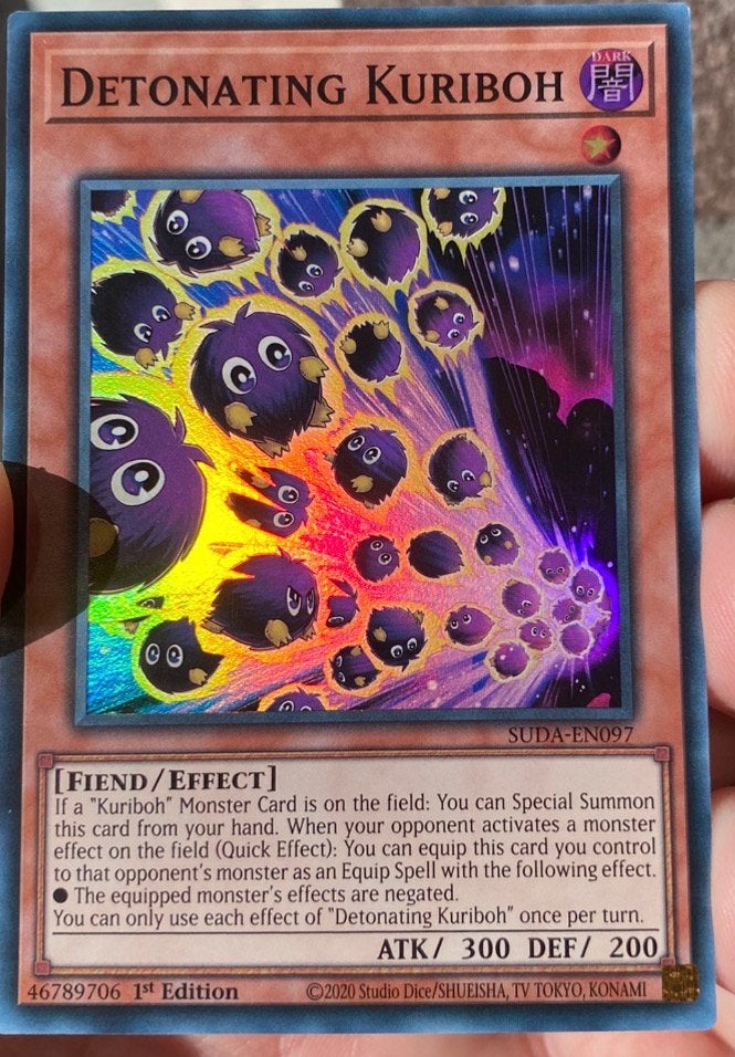 Yu-Gi-Oh! Detonating Kuriboh SUDA 1st Edition !, Ophalen of Verzenden, Zo goed als nieuw, Losse kaart, Foil