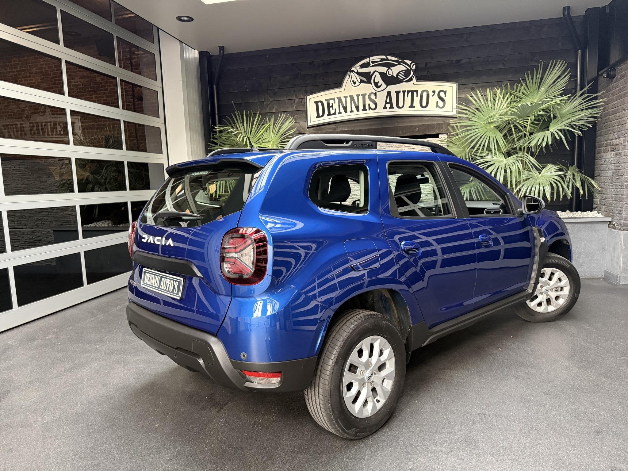 Dacia Duster 1.0 TCe 100 ECO-G Essential, Voorwielaandrijving, Dealer onderhouden, Gebruikt, LED verlichting