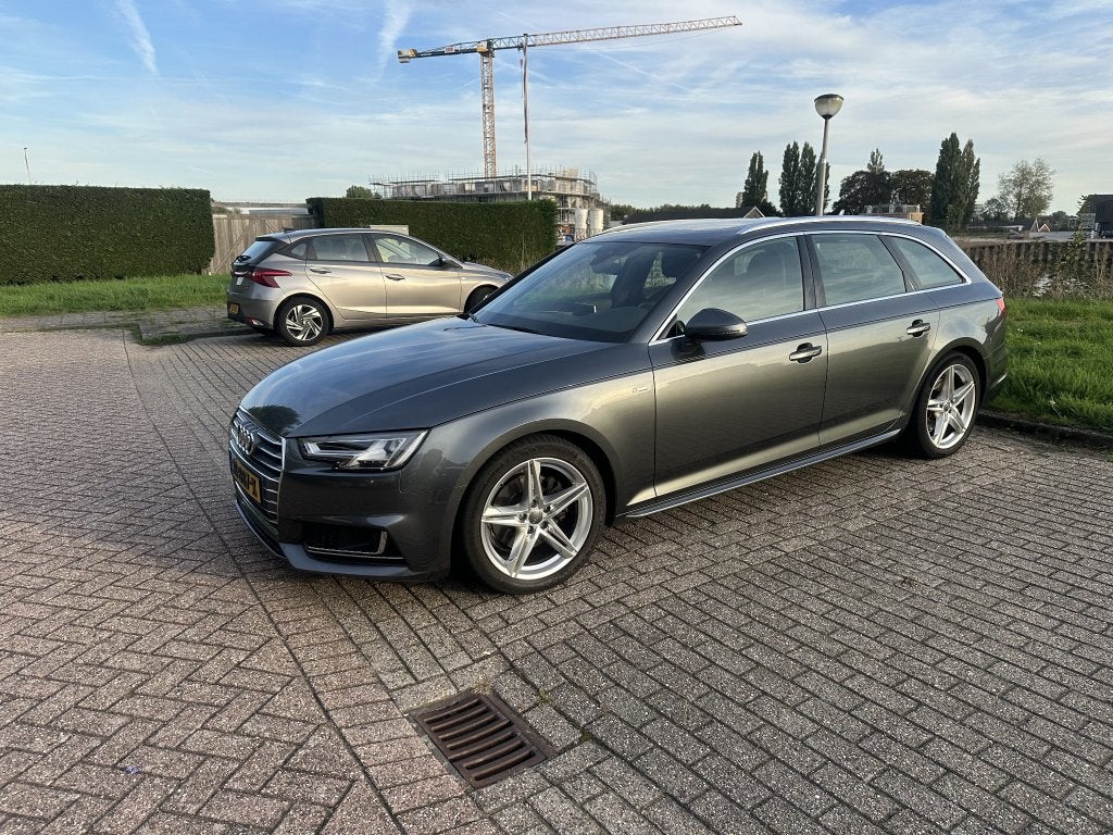 Audi A4 Avant 2.0 TFSI 190pk S-line B&O ACC Pano Vir Cockpit, Auto's, Zwart, 1984 cc, 1435 kg, Verwarmde buitenspiegels