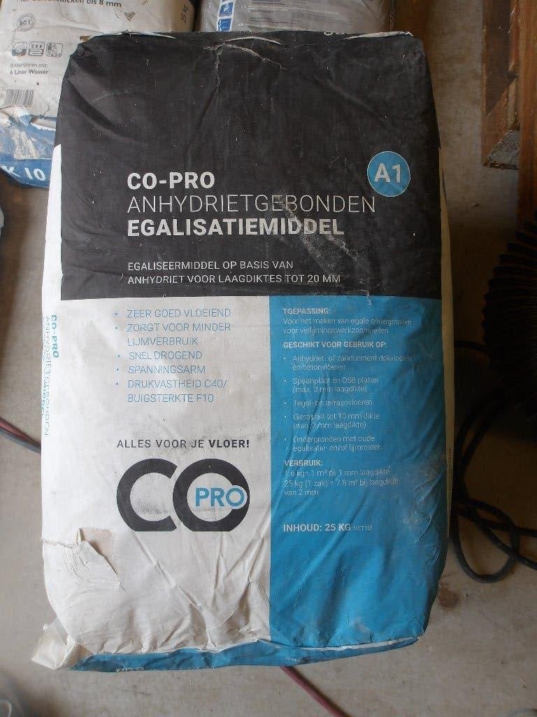 Anhydriet egalisatiemiddel Egaline egalisatiemortel 9 zakken, Ophalen, 50 tot 150 cm, Nieuw, 10 m² of meer