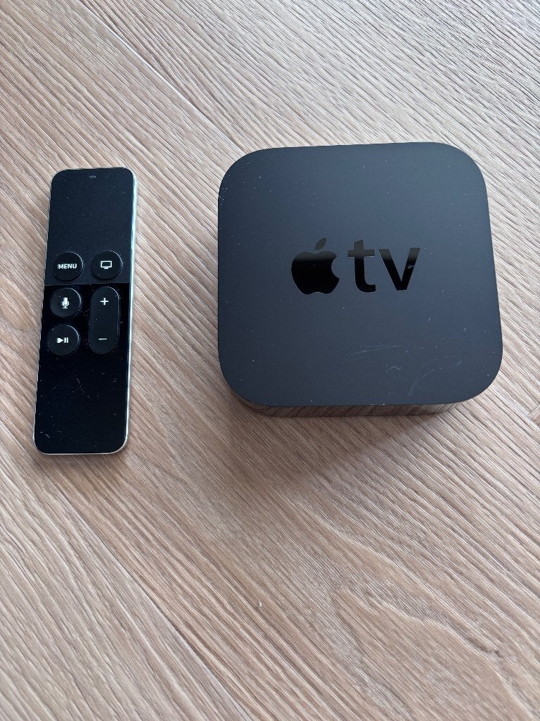 2x zeer goed onderhouden Apple TV's (1st generation), Ophalen of Verzenden, Zo goed als nieuw, HDMI, Minder dan 500 GB