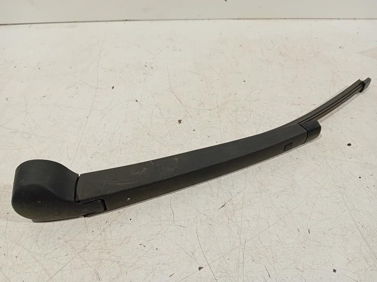Ruitenwisserarm achterruit Volkswagen Golf, Onderdelen@venauto.nl, Van der Ven Autorecycling B.V., Gebruikt, Ettenseweg 76, 4706 PB Roosendaal, The Netherlands