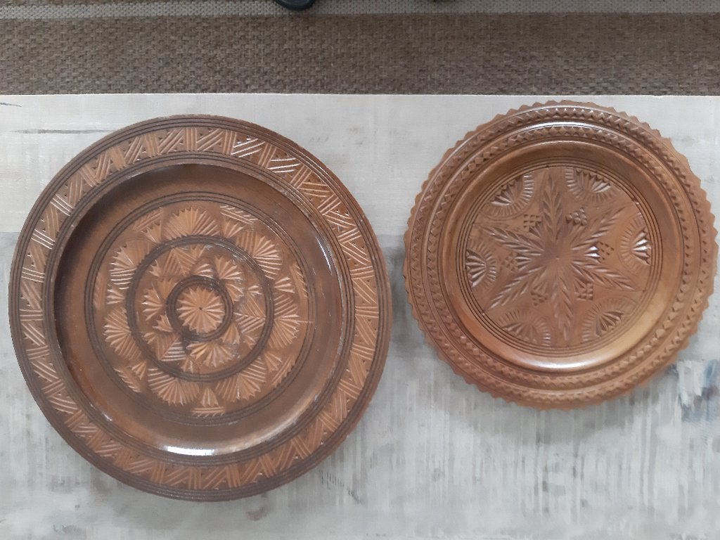 2 x houtsnijwerk borden / wandborden, Ophalen, Hout, Houtsnijwerk