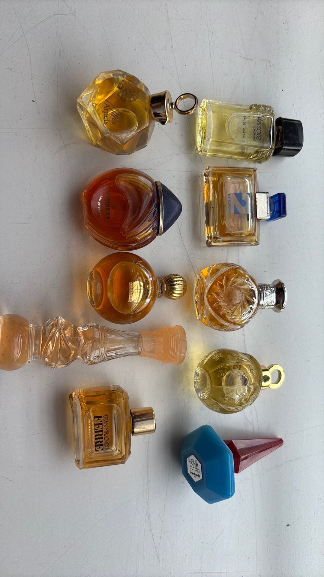 Parfum miniaturen verzameling, Ophalen, Zo goed als nieuw, Miniatuur, Gevuld