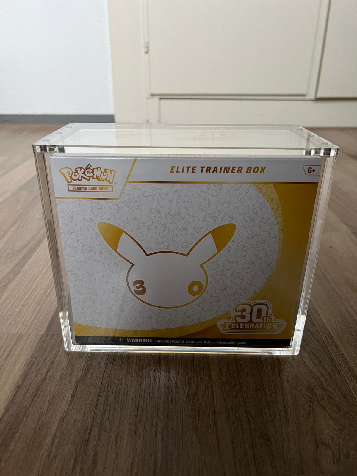 Pokémon 30th Celebration Elite Box + Case, Ophalen of Verzenden, Nieuw