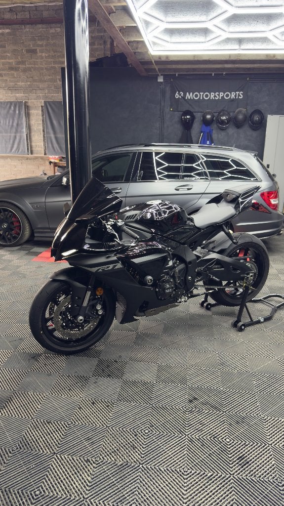 R1 2024, Motoren, Ophalen, Nieuw