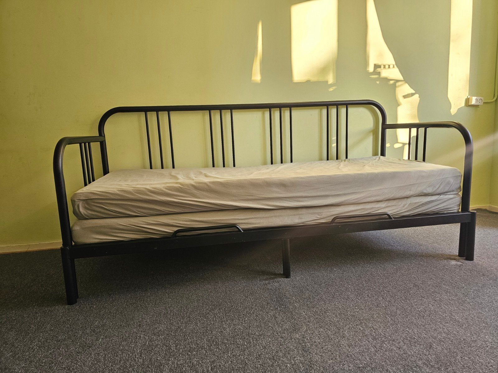 IKEA Fyresdal bedbank met 2 matrassen, zwart, Gebruikt, Zwart, Tweepersoons, Ophalen of Verzenden