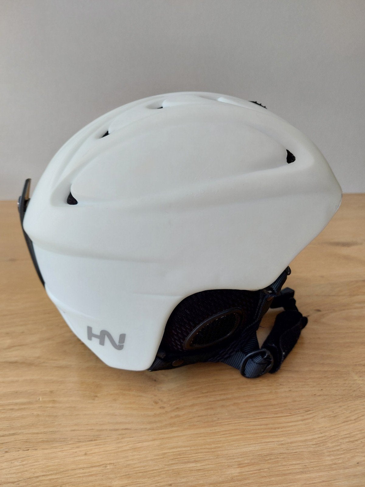 Skihelm junior 53-55cm wit/zwart ANWB, Overige typen, Zo goed als nieuw, Minder dan 100 cm, Ophalen